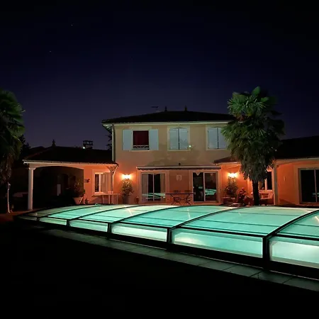 Logis Neuf Equipe/piscine/spa/sauna/gym Apartment Heyrieux