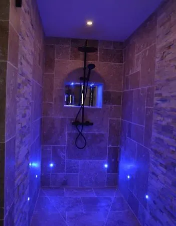 Logis Neuf Equipe/piscine/spa/sauna/gym Apartment Heyrieux