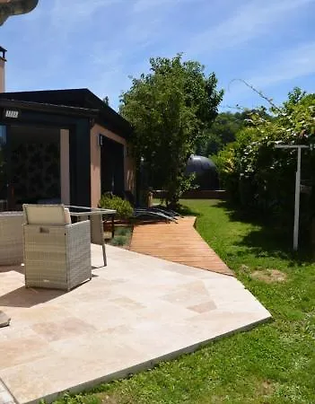 Logis Neuf Equipe/piscine/spa/sauna/gym Heyrieux